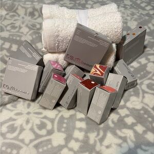 R.e.m. Beauty Bundle! Random pick 1 shadow, 1 blush stick, 1 highlight stick 😘